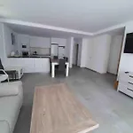 Espectacular Planta Baja Con Terraza Y Parking A 5 Min De La Playa * Cadaqués
